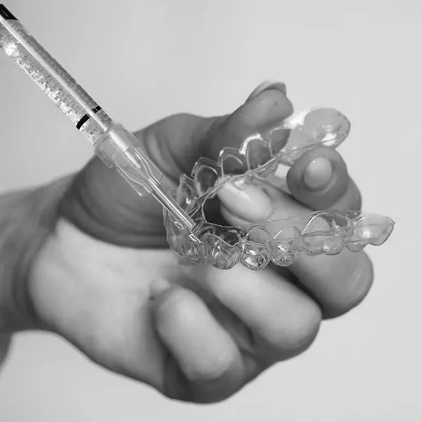 Teeth whitening tray